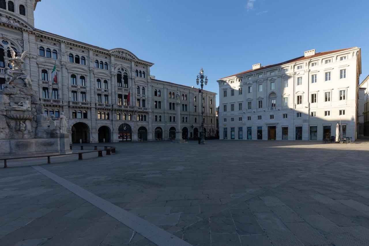 Grand Duchi D'aosta Apartment Triest