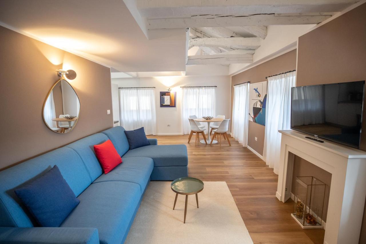 Grand Duchi D'aosta Apartment Triest